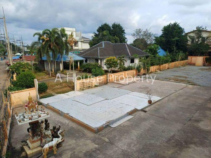 รูป ขายที่ดินพัทยา นาจอมเทียน พร้อมสิ่งปลูกสร้าง ตรงข้าม Ambassador - รูปที่ 1/4