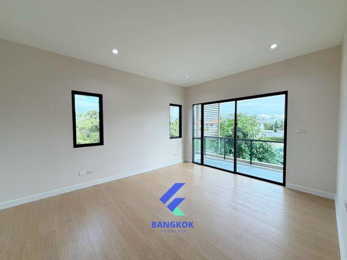 รูป 🏡🔥 บ้านเดี่ยวหลังมุม สวยพร้อมอยู่ | ติวานนท์–แจ้งวัฒนะ 💰 5.29 ล้าน | ฟรีโอน! | หน้าบ้านทิศใต้ ฟรีโอน!!! - รูปที่ 5/43