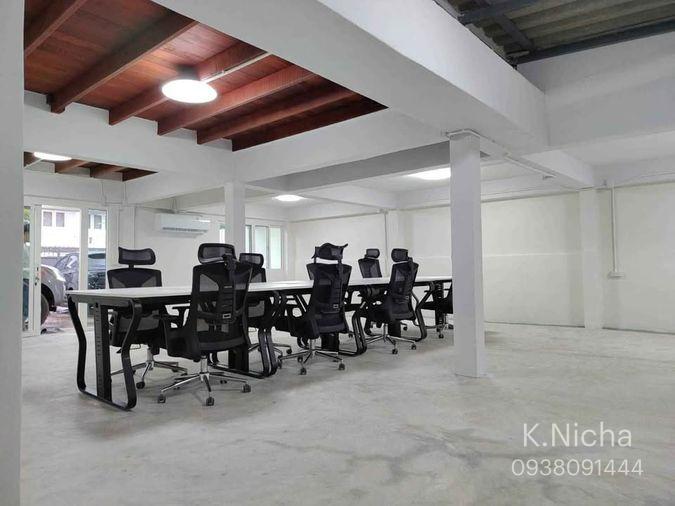 รูป HR3762เช่าบ้านเดี่ยวรีโนเวทใหม่ พร้อมเข้าอยู่ ทำเลโชคชัย 4 ซอย 56 (เหมาะอยู่อาศัย / โฮมออฟฟิศ)เครื่องใช้ไฟฟ้าและเครื่องปรับอากาศใหม่ยกชุด - รูปที่ 9/16