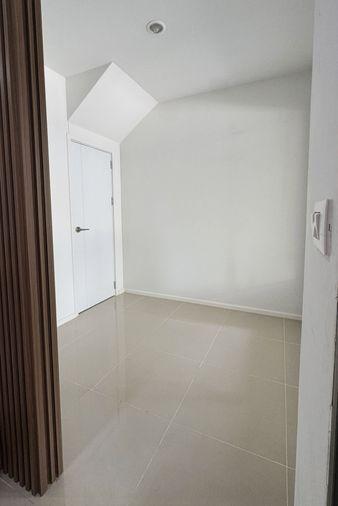 รูป HR3771ให้เช่าทาวน์โฮม 3 ชั้น Cherkoon Spring Sukhumvit 77 (เฌอคูน สปริง สุขุมวิท 77) สภาพใหม่ รีโนเวทพร้อมเข้าอยู่ - รูปที่ 10/25
