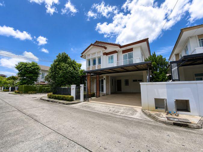 picture Detached House for Sale | Mantana Ramintra – Wongwaen Corner House  - 2/38
