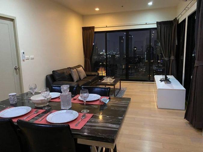 picture  River view and  corner unit at Noble Reveal Ekkamai. - 13/20