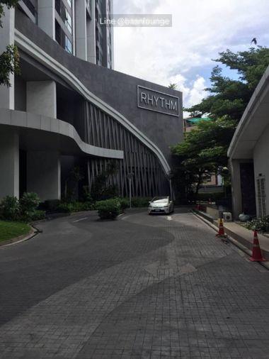 picture Corner and Quite room with Large Balcony Rhythm 44/1 BTS Phrakhanong 2 bed 1 bath - 23/30