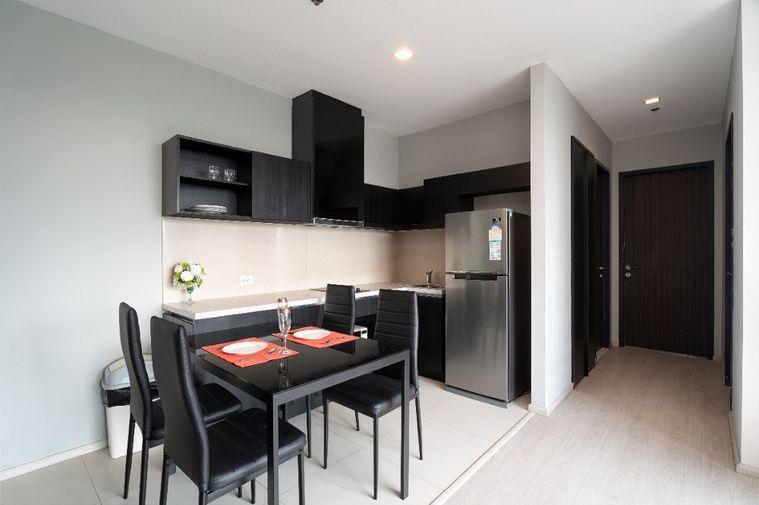picture Corner and Quite room with Large Balcony Rhythm 44/1  BTS Phrakhanong       2 bed 1 bath  - 6/30