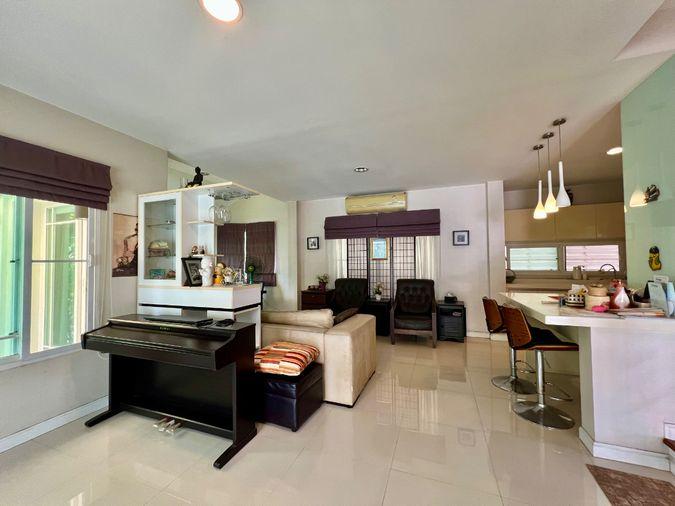 picture Detached House for Sale | Mantana Ramintra – Wongwaen Corner House  - 9/38
