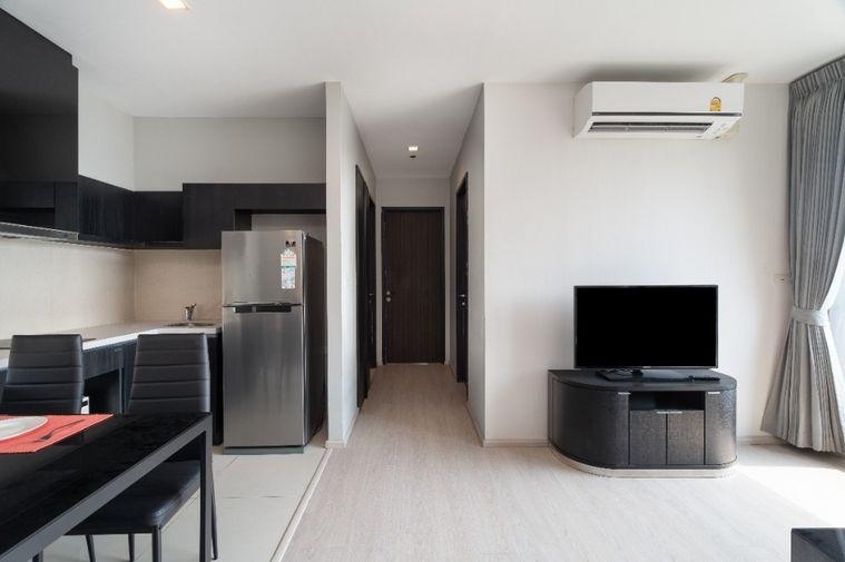 picture Corner and Quite room with Large Balcony Rhythm 44/1  BTS Phrakhanong       2 bed 1 bath  - 8/30