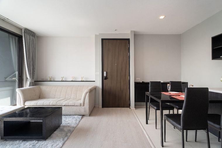 picture Corner and Quite room with Large Balcony Rhythm 44/1  BTS Phrakhanong       2 bed 1 bath  - 10/30