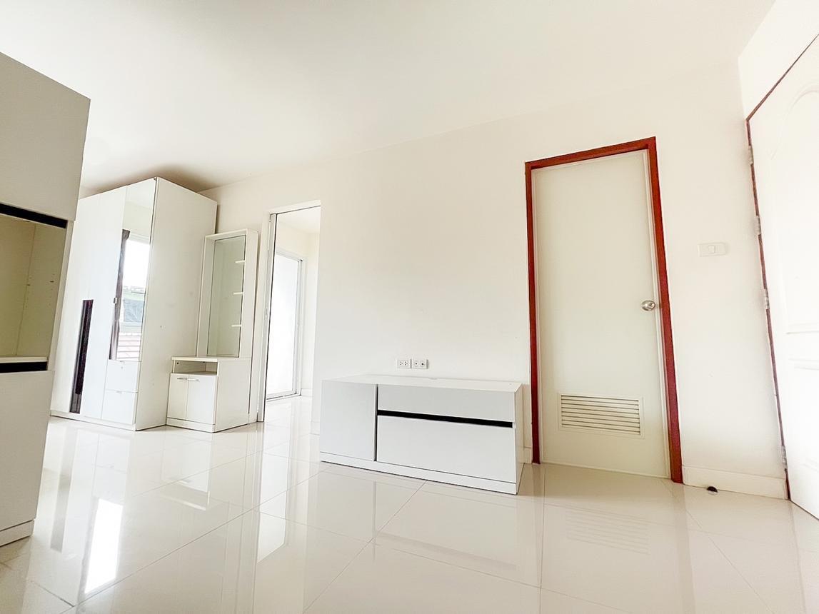 picture 🔥 Good-value condo for sale at The Hub Condo Ramkhamhaeng 164| MRT Min Buri - 3/9