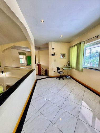 picture Pool villa for rent near Mab Prachan Reservoir. Private relaxation, convenient transportation. - 4/12