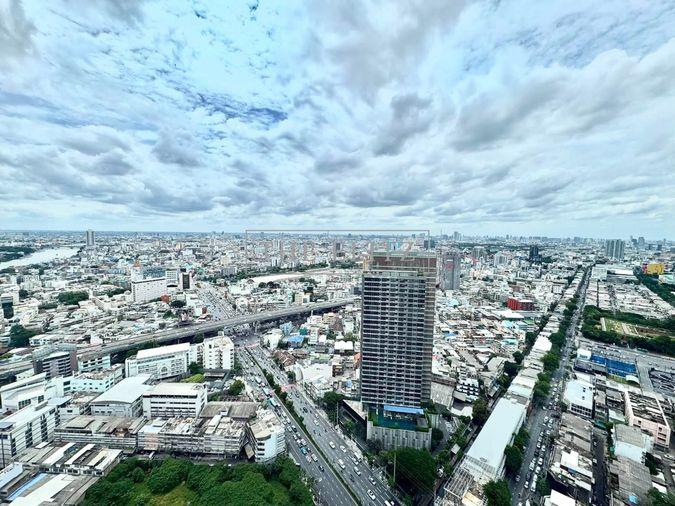 รูป ✨ Exclusive High-Ceiling Duplex Loft Unit! | High-Rise Condo with Skyline Views in Chula-Samyan - Near MRT Sam Yan, Chulalongkorn University✨ - รูปที่ 8/42