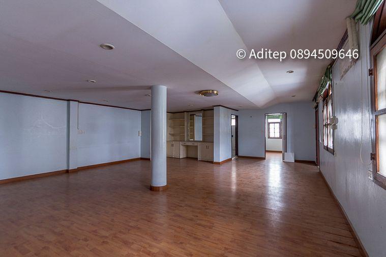 รูป ขายบ้านพร้อมที่ดิน 219 ตร.ว. ซอยลาดพร้าว 48 แยก 20 ห้วยขวาง ใกล้ MRT สุทธิสาร ศักยภาพพัฒนาสูง เข้าออกได้ทั้งถนนสุทธิสาร รัชดา ลาดพร้าว - รูปที่ 24/28