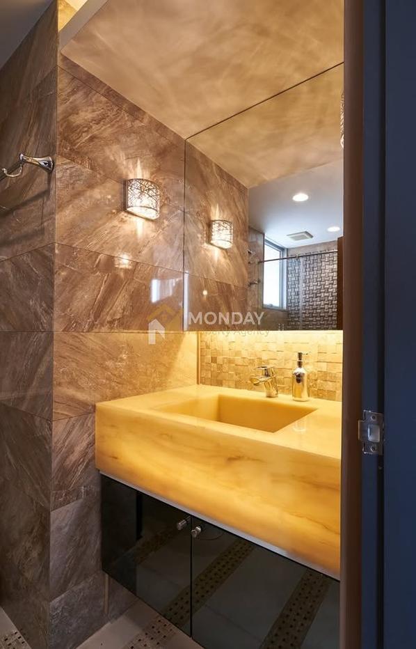 picture 🔥MD-26048171 Rare Item! Beautiful Condo, Below Market Price, Pathumwan Resort. Book Now Before It's Gone! 🔥 - 9/11