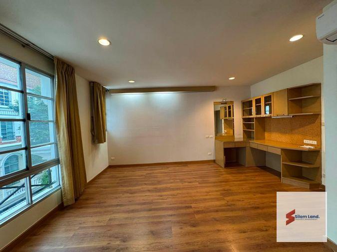 รูป RS7432 ให้เช่า บ้านกลางกรุง สาทร–นราธิวาส บ้านหัวมุม รีโนเวทใหม่ทั้งหลัง พื้นที่กว้าง Pet-Friendly ทำเลใจกลางพระราม 3 เชื่อมต่อสาทร–สีลมได้สะดวก - รูปที่ 14/25