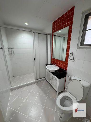 รูป RS7432 ให้เช่า บ้านกลางกรุง สาทร–นราธิวาส บ้านหัวมุม รีโนเวทใหม่ทั้งหลัง พื้นที่กว้าง Pet-Friendly ทำเลใจกลางพระราม 3 เชื่อมต่อสาทร–สีลมได้สะดวก - รูปที่ 21/25