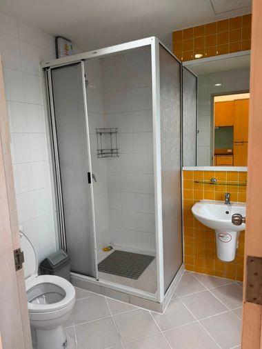 รูป RS7432 ให้เช่า บ้านกลางกรุง สาทร–นราธิวาส บ้านหัวมุม รีโนเวทใหม่ทั้งหลัง พื้นที่กว้าง Pet-Friendly ทำเลใจกลางพระราม 3 เชื่อมต่อสาทร–สีลมได้สะดวก - รูปที่ 11/25