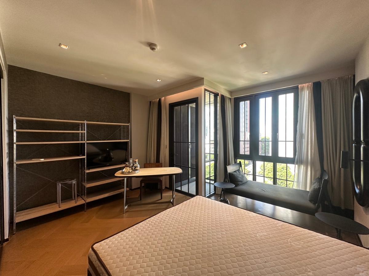 รูป The Reserve Sukhumvit 61 ห้องแต่งสไตล์โมเดิร์น โทนสีอ่อน กระจกและเนื้อที่กว้างพร้อมเปิดรับแสงธรรมชาติ - รูปที่ 28/35