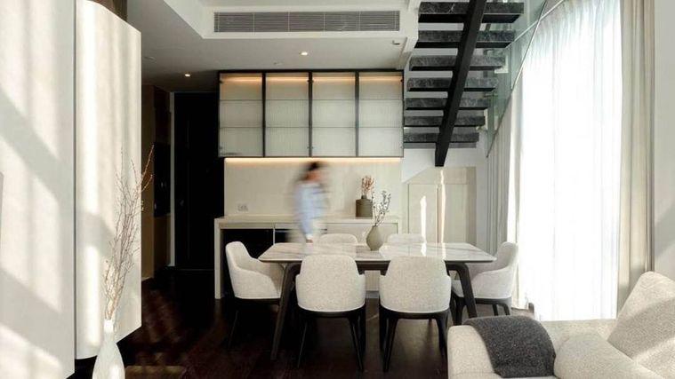 รูป ห้องว่าง* ✅ ✅ ให้เช่า - LAVIQ Sukhumvit 57 , Super Luxury Duplex 2 ห้องนอน พร้อมเข้าอยู่ ติดต่อไลน์ @bktasset โทร 095-325-8928 - รูปที่ 14/18