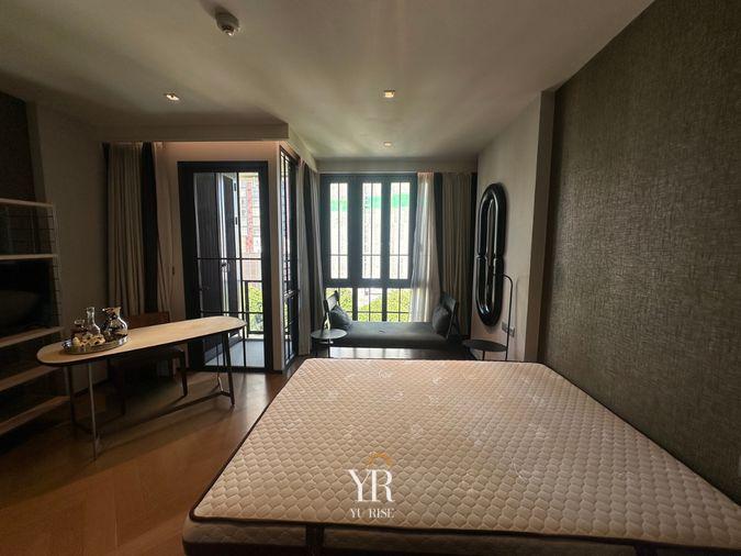 รูป The Reserve Sukhumvit 61 ห้องแต่งสไตล์โมเดิร์น โทนสีอ่อน กระจกและเนื้อที่กว้างพร้อมเปิดรับแสงธรรมชาติ - รูปที่ 7/35