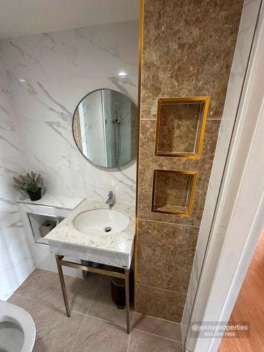 picture High Floor , Unblocked view Fully Furnished - 9/23