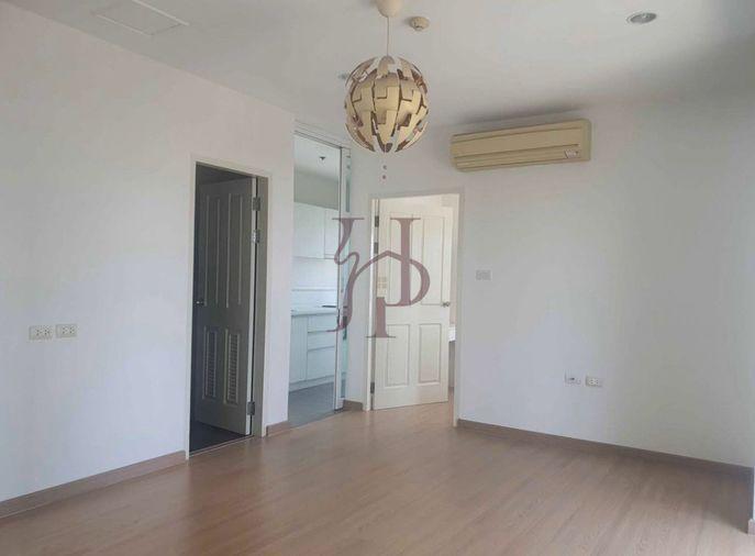 picture 🔥Spacious 1BR Condo Near Chatuchak-Mochit-Pradipat, Only 5.6M THB - 2/5