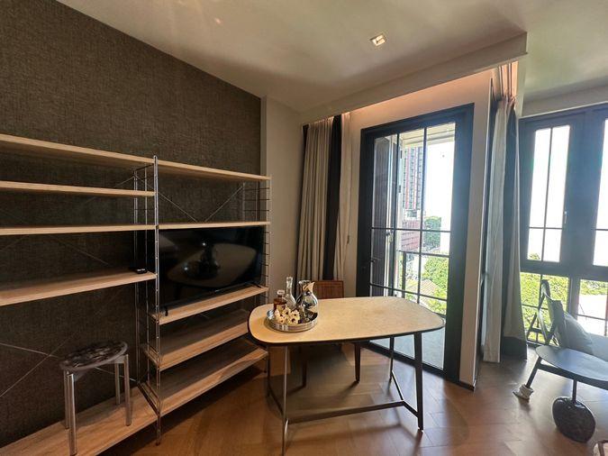 รูป The Reserve Sukhumvit 61 ห้องแต่งสไตล์โมเดิร์น โทนสีอ่อน กระจกและเนื้อที่กว้างพร้อมเปิดรับแสงธรรมชาติ - รูปที่ 30/35