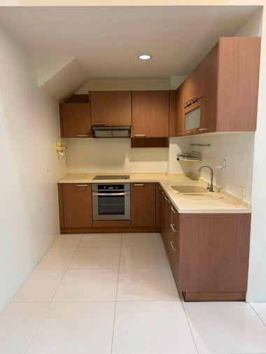 รูป RS7432 ให้เช่า บ้านกลางกรุง สาทร–นราธิวาส บ้านหัวมุม รีโนเวทใหม่ทั้งหลัง พื้นที่กว้าง Pet-Friendly ทำเลใจกลางพระราม 3 เชื่อมต่อสาทร–สีลมได้สะดวก - รูปที่ 9/25