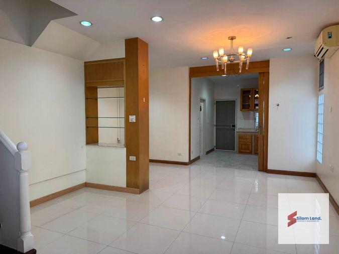 รูป RS7432 ให้เช่า บ้านกลางกรุง สาทร–นราธิวาส บ้านหัวมุม รีโนเวทใหม่ทั้งหลัง พื้นที่กว้าง Pet-Friendly ทำเลใจกลางพระราม 3 เชื่อมต่อสาทร–สีลมได้สะดวก - รูปที่ 3/25