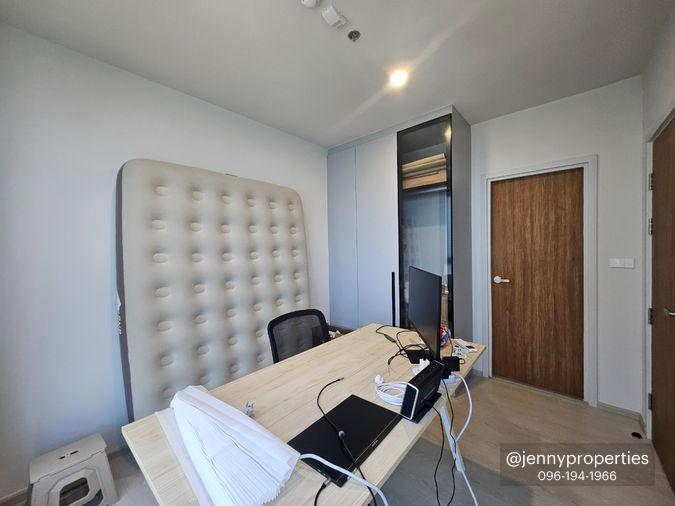 picture Unobstructed River Views from Every room! 2BR/2BA (54 Sqm) with Bathtub - 9/30