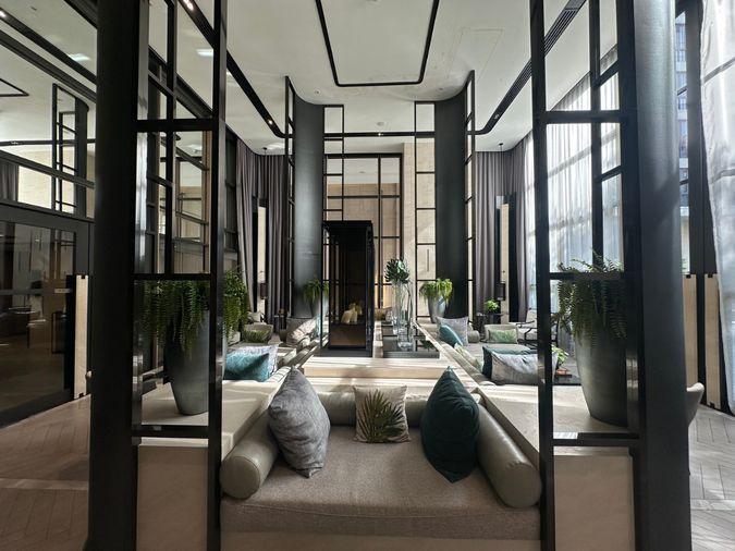 รูป The Reserve Sukhumvit 61 ห้องแต่งสไตล์โมเดิร์น โทนสีอ่อน กระจกและเนื้อที่กว้างพร้อมเปิดรับแสงธรรมชาติ - รูปที่ 27/35