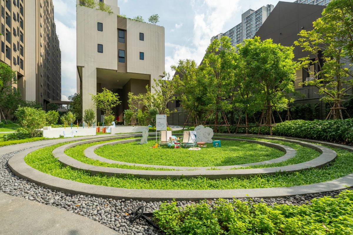 picture Unobstructed River Views from Every room! 2BR/2BA (54 Sqm) with Bathtub - 22/30