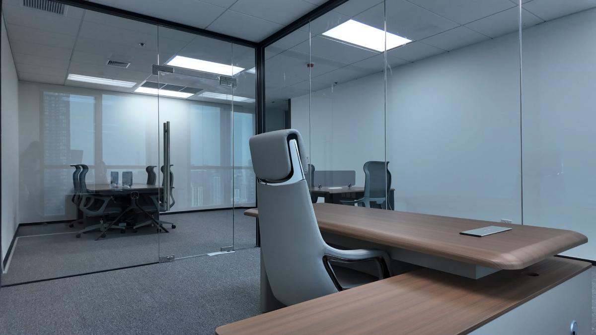 picture WOKII @ V One Tower — Fully furnished office space in the Rama 9 area. - 3/20