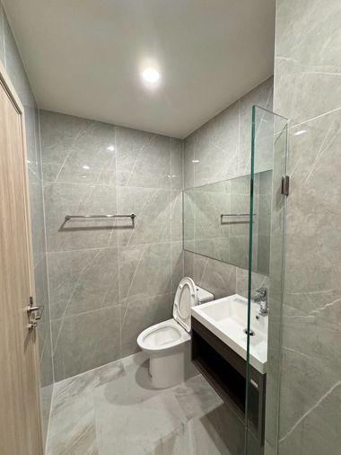 รูป อำเภอเหนือ R9 | 1BR ชั้น 11 พร้อมวิวสระน้ำ (โอกาสต่ำกว่าตลาด!) ราคาขาย: 4,350,000 บาท - รูปที่ 5/8