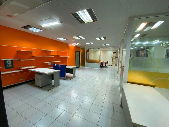 รูป ออฟฟิศ บางนา country complex  size 178.89 Sq.m. - รูปที่ 1/16