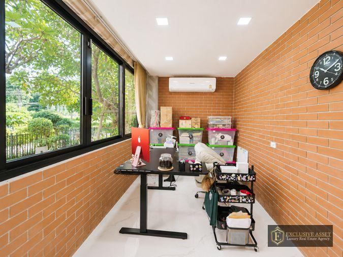 รูป ขายบ้านหรู 2 ชั้น แปลงมุม ลัดดารมย์ ปิ่นเกล้า เนื้อที่รวม 444.5 ตร.ว. พื้นที่ใช้สอย 528 ตร.ม - รูปที่ 29/48