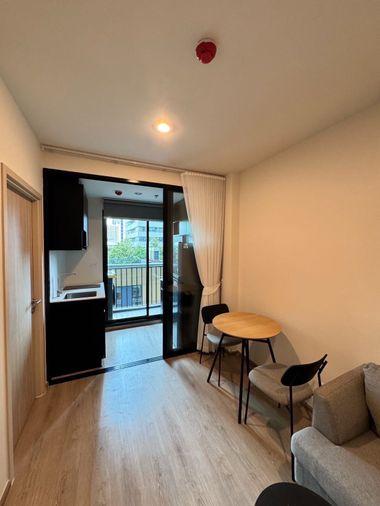 รูป อำเภอเหนือ R9 | 1BR ชั้น 11 พร้อมวิวสระน้ำ (โอกาสต่ำกว่าตลาด!) ราคาขาย: 4,350,000 บาท - รูปที่ 4/8