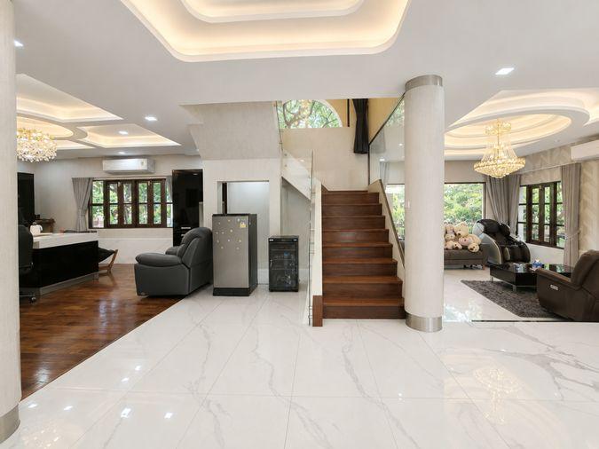รูป ขายบ้านหรู  2 ชั้น  แปลงมุม ลัดดารมย์ ปิ่นเกล้า  เนื้อที่รวม  444.5 ตร.ว.  พื้นที่ใช้สอย 528 ตร.ม   - รูปที่ 18/48