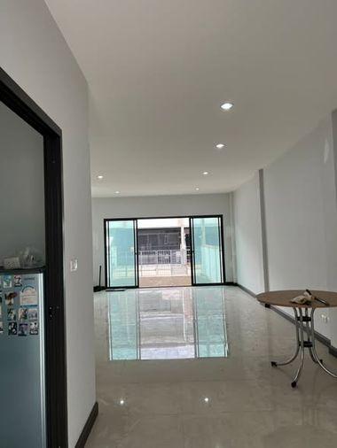 รูป 🔥 ขายทาวน์โฮม 2 ชั้น ✅ โครงการลิฟวิ่งเรสซิเดนซ์ รังสิต-รัชพฤกษ์ | Living Residence Rangsit-Ratchaphruek | ใกล้รถไฟฟ้าสายสีแดง - รูปที่ 2/8