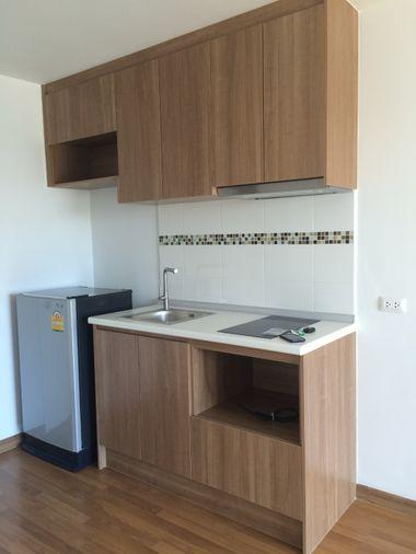 รูป ให้เช่าคอนโด T Plus Condo อมตะนคร ชลบุรี ห้องริม ห้องใหญ่ 32 ตร.ม. ชั้น 4 เฟอร์ Built-in เครื่องใช้ไฟฟ้าครบ พร้อมเข้าอยู่! - รูปที่ 1/14