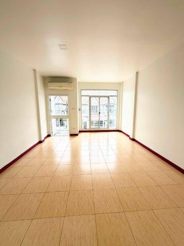 picture 🔥 For Sale✅ The Master Royal Suan Luang Rama 9 |Near New Phatthanakan Intersection - 6/17