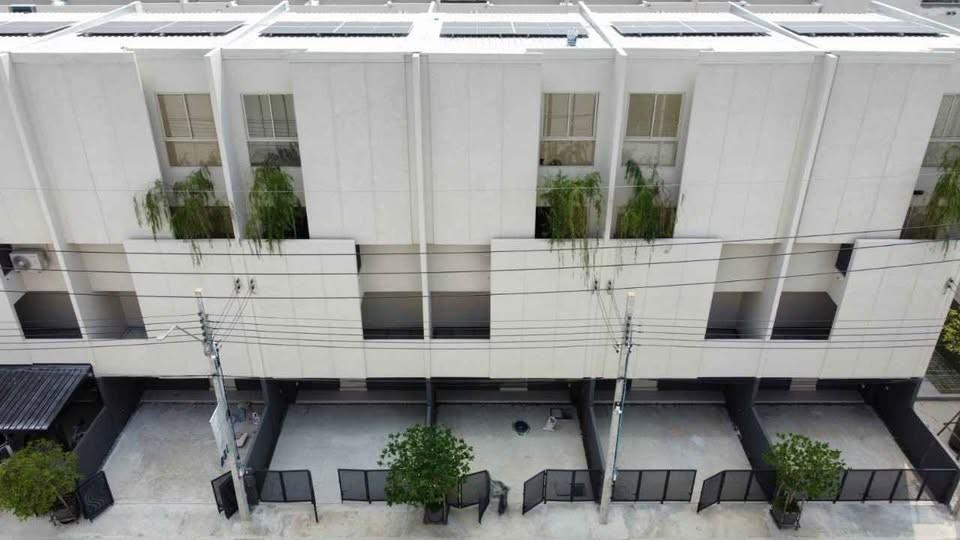picture For Rent Townhome Nue Verse Krungthep Kreetha GH643 - 1/13