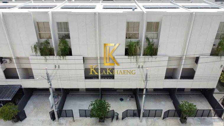 picture For Rent Townhome Nue Verse Krungthep Kreetha GH643 - 2/13