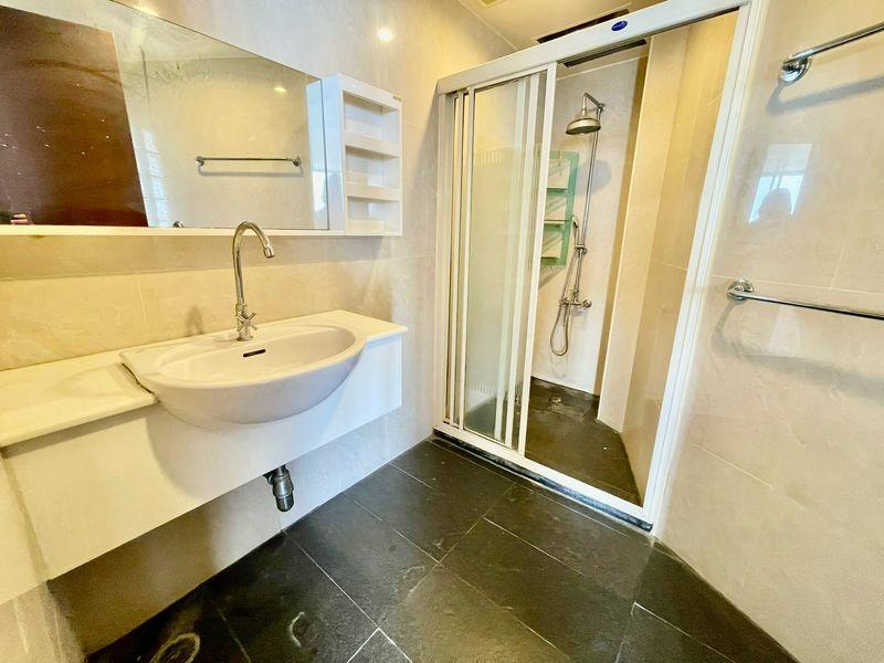 picture For rent Rama Harbour View, Sriracha. Large room, sea view, great atmosphere. - 13/15