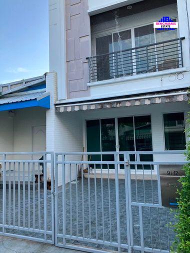รูป 🔥 ขายทาวน์โฮมหลังมุม!📍 บ้านกลางเมือง S-Sense ศรีนครินทร์ 46/1 | Baan Klang Muang S-Sense Srinakarin 46/1 🚇 ใกล้ MRT ศรีอุดม - รูปที่ 1/3