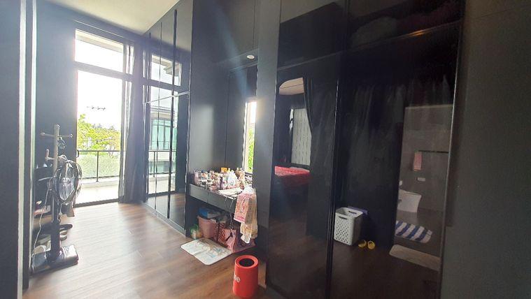 รูป ขายบ้านเดี่ยว 2 ชั้น   สภาพใหม่ บางกอกบูเลอวาร์ด แจ้งวัฒนะ-ราชพฤกษ์ แปลงมุม พร้อมเข้าอยู่  เนื้อที่ 76.6  ตรว.  4 นอน 5น้ำ          - รูปที่ 31/50