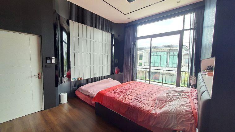 รูป ขายบ้านเดี่ยว 2 ชั้น   สภาพใหม่ บางกอกบูเลอวาร์ด แจ้งวัฒนะ-ราชพฤกษ์ แปลงมุม พร้อมเข้าอยู่  เนื้อที่ 76.6  ตรว.  4 นอน 5น้ำ          - รูปที่ 29/50