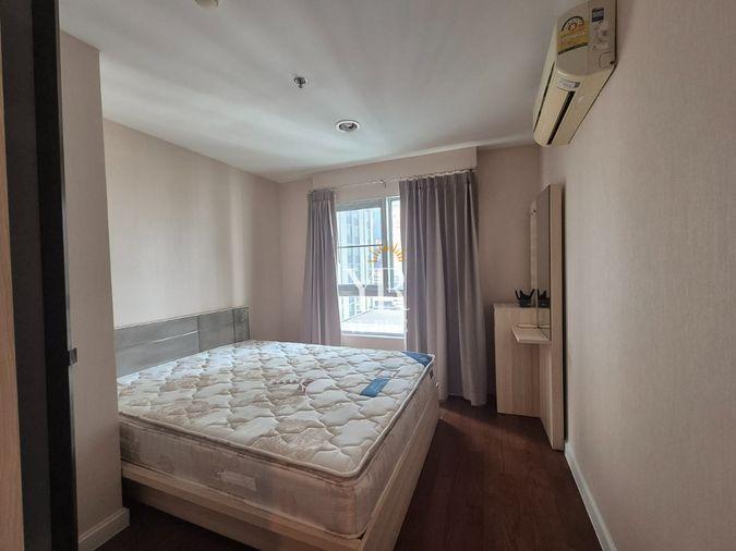 รูป Belle Grand Rama 9 ห้องสภาพดี และ ห้องนอนกว้างตกแต่งสไตล์คลาสสิกโทนอบอุ่น พร้อมเฟอร์นิเจอร์ครบครัน ในราคาที่ดีที่สุด - รูปที่ 14/26