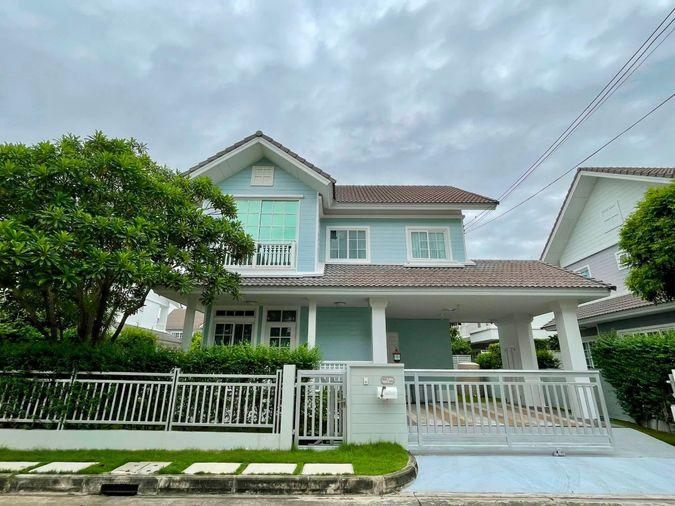 รูป บ้านเดี่ยวให้เช่า 🔥 Burasiri Panyaintra 🔥 3 ห้องนอน 3 ห้องน้ำ เฟอร์นิเจอร์ และ เครื่องใช้ไฟฟ้าครบ  - รูปที่ 2/18