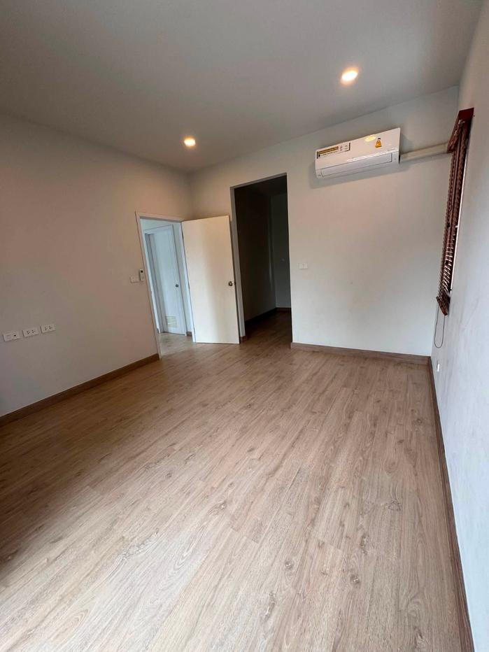 รูป 🏡 ขายบ้านเดี่ยว บริทาเนีย บางนา สุวรรณภูมิ กม.26 (Britania Bangna Suvarnabhumi KM.26) ใกล้สนามบินสุวรรณภูมิ - รูปที่ 10/18