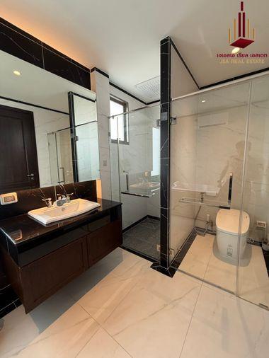 picture ✨ For Rent: Perfect Masterpiece sukhumvit 77✨    💰 Only 300,000 THB/month - 4/5