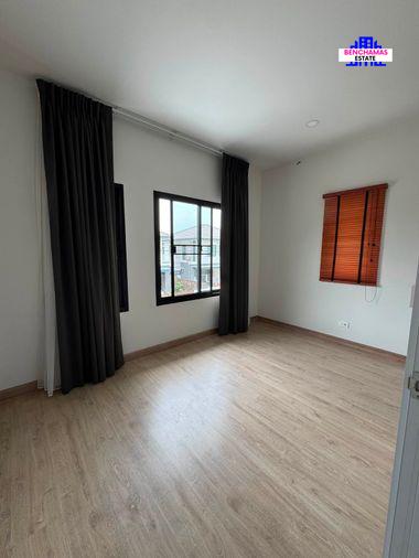 รูป 🏡 ขายบ้านเดี่ยว บริทาเนีย บางนา สุวรรณภูมิ กม.26 (Britania Bangna Suvarnabhumi KM.26) ใกล้สนามบินสุวรรณภูมิ - รูปที่ 13/18